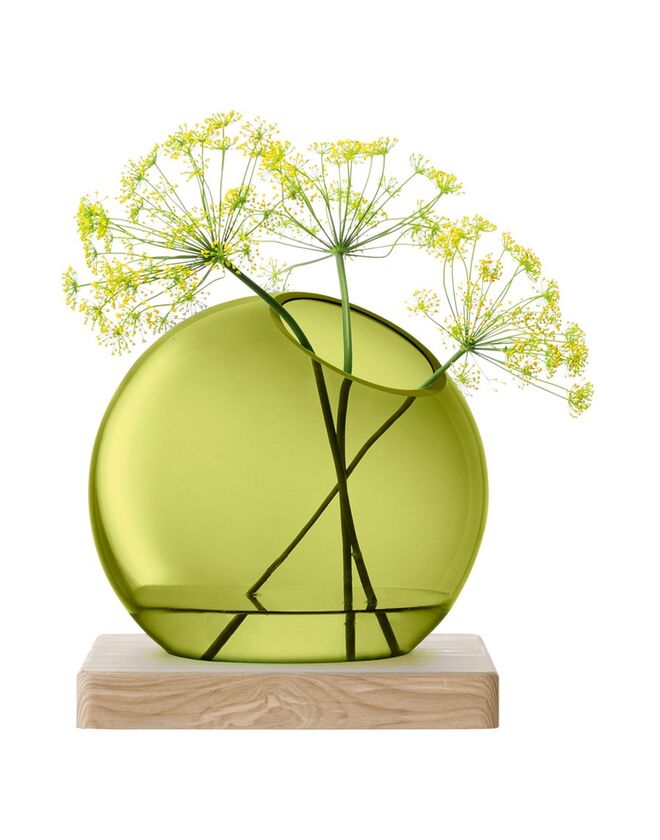 Vaso, €85, LSA em yoox.com