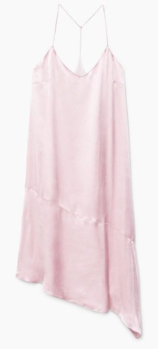 Vestido acetinado assimétrico, €49,99, Mango