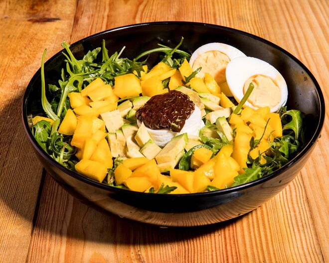 Experimentar o novo conceito saudável do mercado de Campo de Ourique, o Verde