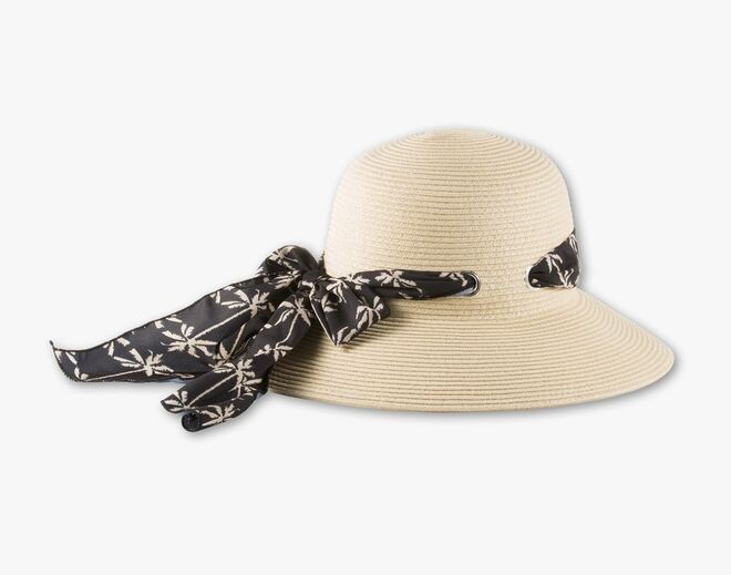 Chapéu, €12, C&A