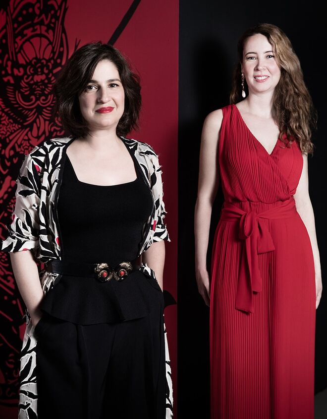 Sofia Lopes (curadora do Museu do Oriente) e Joana Belard da Fonseca (atualmente diretora-adjunta do Museu do Oriente).