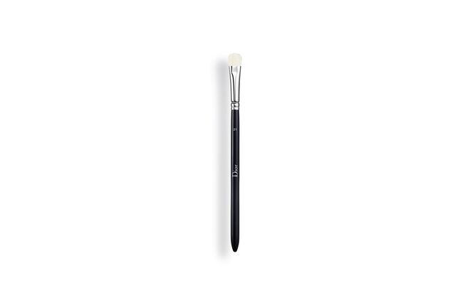 Dior Backstage Eyeshadow Shader Brush N°21, €30, Dior