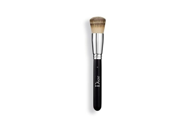 Dior Backstage Full Coverage Fluid Foundation Brush N°12, €45, Dior