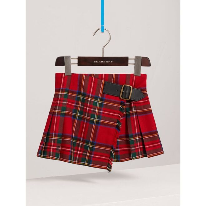 Saia xadrez tartan de lã com detalhe de bainha à mostra, preço sob consulta, Burberry