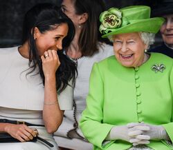 Meghan Markle assume papel desempenhado pela rainha Isabel II 