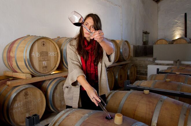 A enóloga Paula Fernandes trabalha na Quinta da Boa Esperança