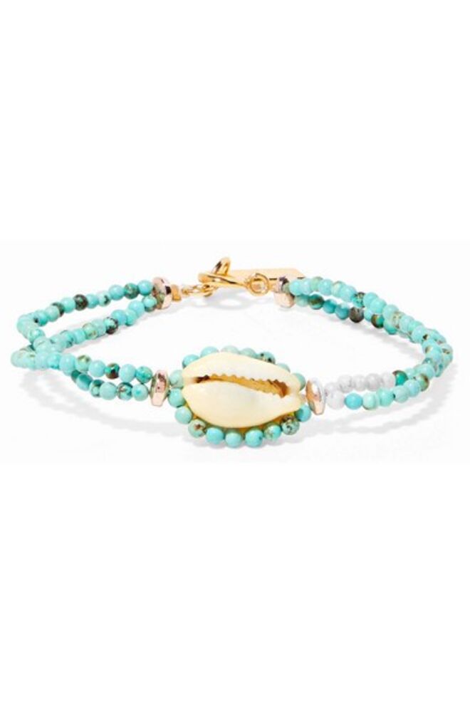 Pulseira com conchas e missangas banhada a ouro, €90, Isabel Marant, net-a-porter.com