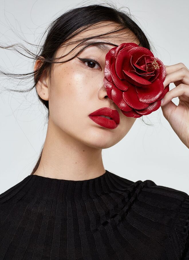 Pregadeira Uterqüe, €49 