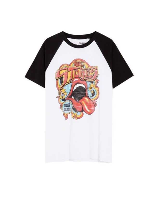 T-shirt Rolling Stones com manga raglã, €14,99, Pull & Bear