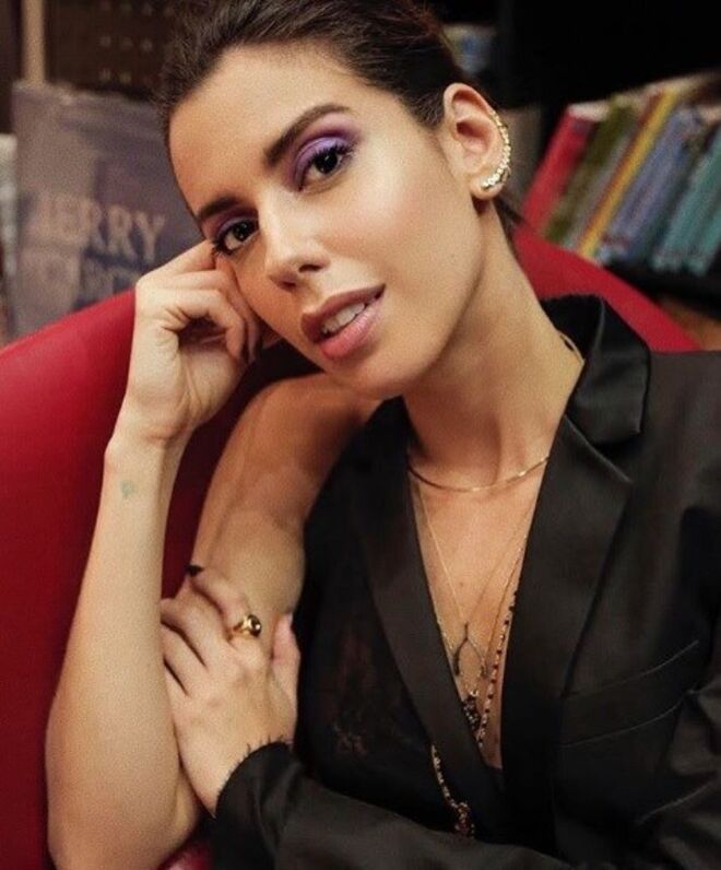 1. Sombra de cor forte 