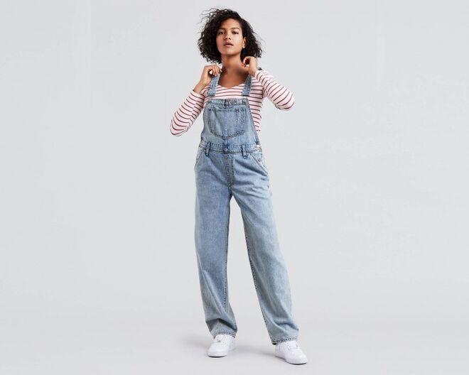 Jardineiras baggy, €150, Levi’s 