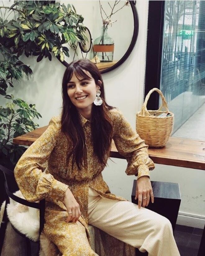 Helena Coelho com brincos Juliana Bezerra 