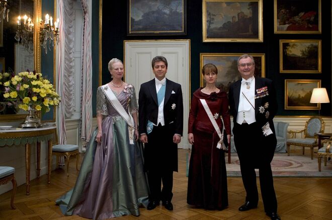 A rainha Margarida num banquete oferecido a propósito da visita do presidente da Bulgaria à Dinamarca, em março de 2006. 