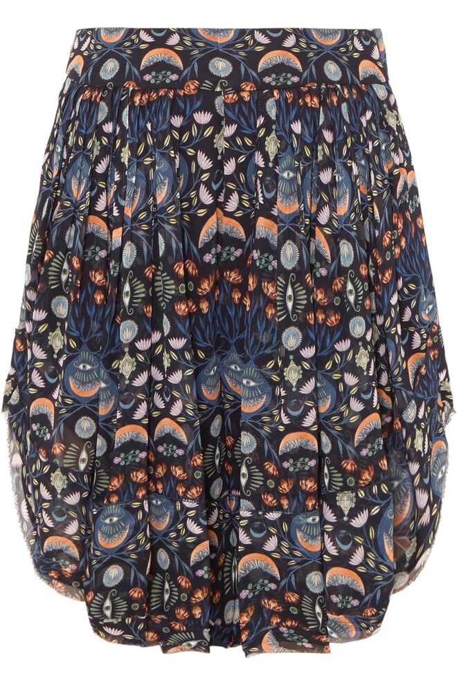 Shorts com padrão, €1.150, Chloé, net-a-porter.com