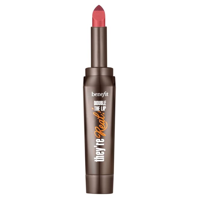 Batom They're Real Double the Lip formato viagem, €12,55, Benefit Cosmetics, na Sephora