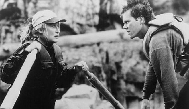 Meryl Streep e Kevin Bacon em O Rio Selvagem (1994)