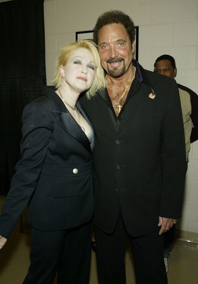 Cyndi Lauper e Tom Jones 