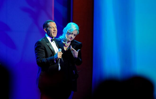 Cyndi Lauper e Joe Solmonese