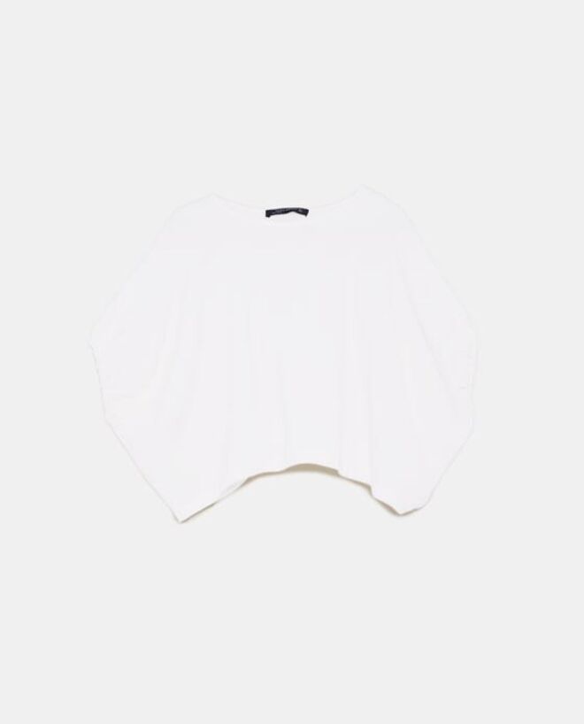 Blusa de manga com franzidos, €29,95, Zara