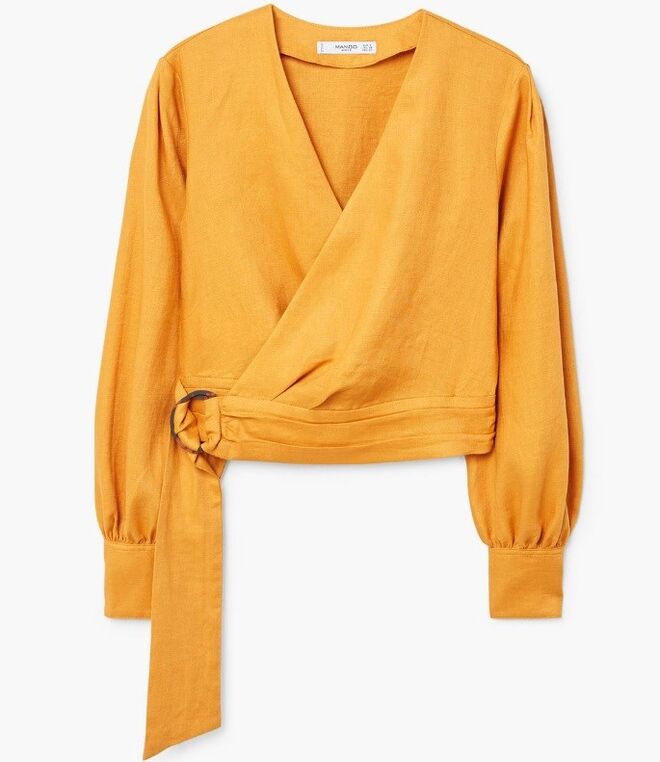 Blusa cruzada de linho, €39,99, Mango