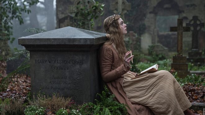 Elle Fanning no filme Mary Shelley
