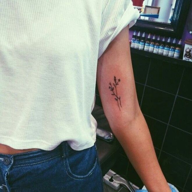 Cuide de si | Sabemos que a forma como nos alimentamos e hidratamos tem repercussões no nosso cabelo, pele e saúde. Assim, se der ao seu corpo todos os nutrientes de que ele precisa, a sua pele vai estar saudável e isso vai ajudar a que a cicatrização seja mais eficiente. 


