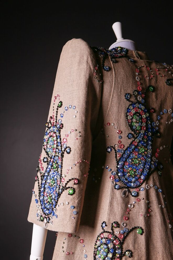 Instalação da exposição Viktor&Rolf: Fashion Artists na National Gallery of Victoria, em Melbourne, 2016.