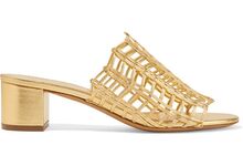 Sandálias, €450, Mansur Gavriel