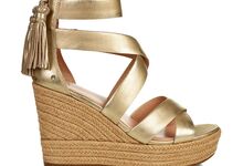 Sandálias, €169, UGG 