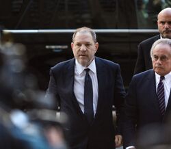 Harvey Weinstein indiciado em mais três crimes sexuais