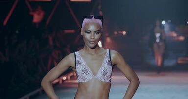 Fomos a Verona assistir ao desfile anual da Tezenis