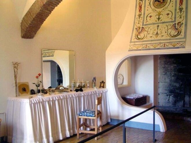 Toucador, na exposição Gala Salvador Dalí. Um Quarto Próprio em Púbol, no Museu Nacional d’Art de Catalunya, em Barcelona.