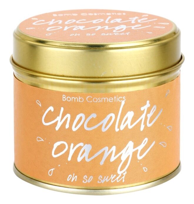 Vela com cheiro de chocolate e laranja, €10,95, Bomb Cosmetics, fruugo.pt 