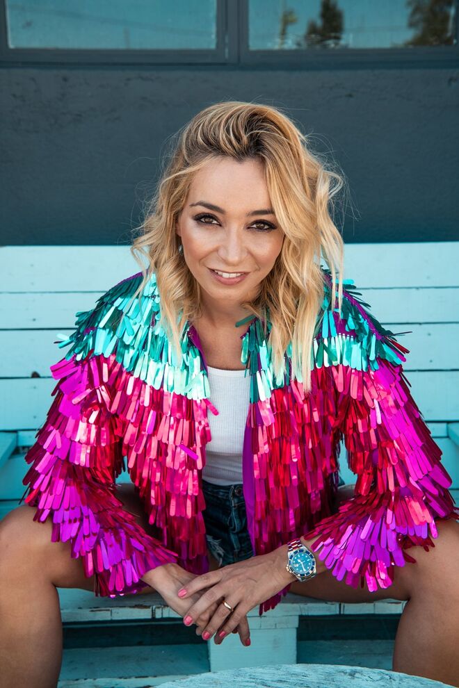 Casaco, Asos | T-shirt, James Perse | Calções, Levi’s | Maquilhagem: Ana Filipa