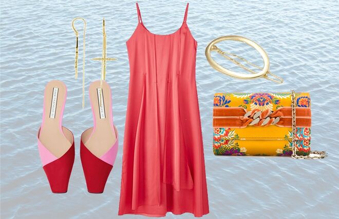 Vestido com detalhe de tiras, €89,95, Massimo Dutti | Mules bicolores, €25,95, Zara | Clutch jacquard com corrente, €375, antes €750, Casadei, farfetch.com | Brincos em prata com brilhantes, €70, HLC Jewellry | Gancho dourado, €1,99, antes 5,99, El Corte Inglés 