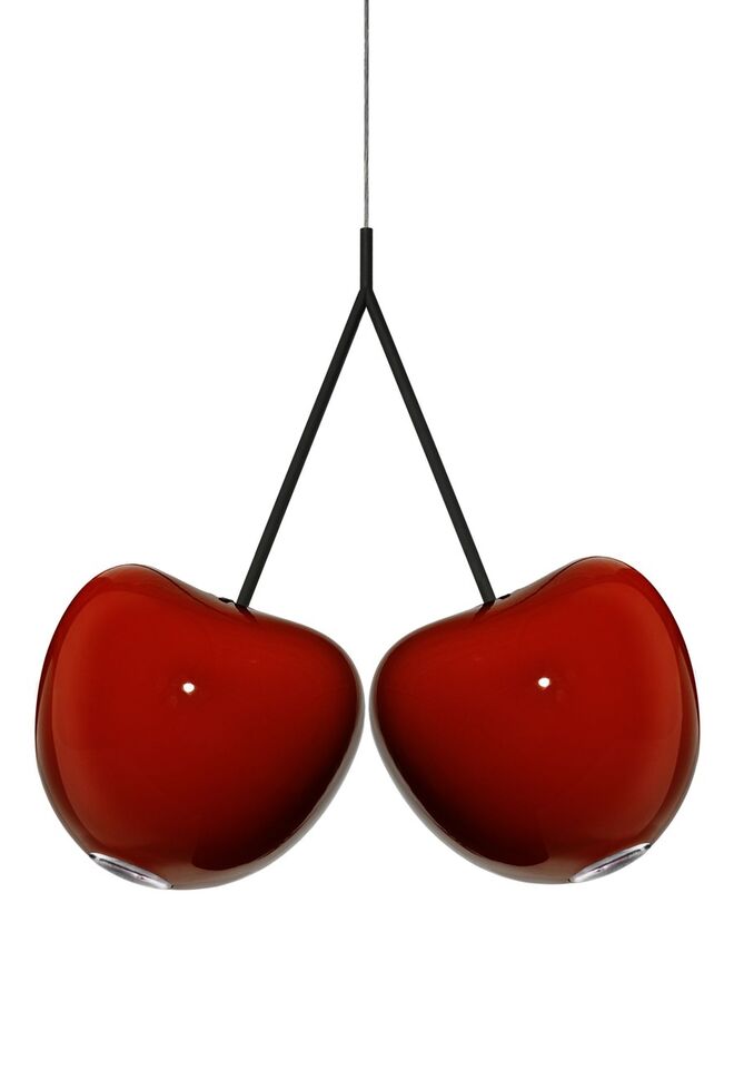 Candeeiro em vidro de Murano e estrutura em aço, €590, Qeeboo, na Inexistência