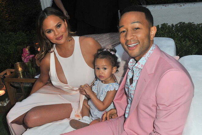 Luna Simone e Miles Theodore | Pais: John Legend e Chrissy Teigen