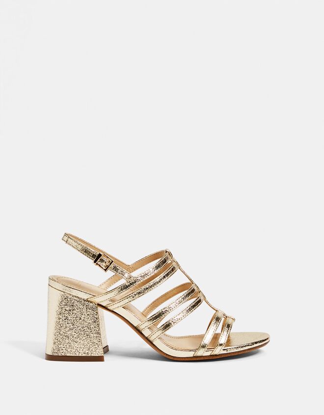 Sandálias, €12,99, Bershka