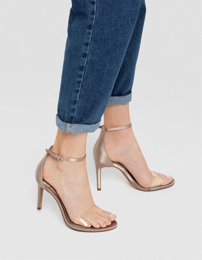 Sandálias, €29,99, Stradivarius