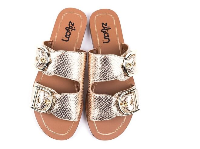 Sandálias, €39,90, Zilian 