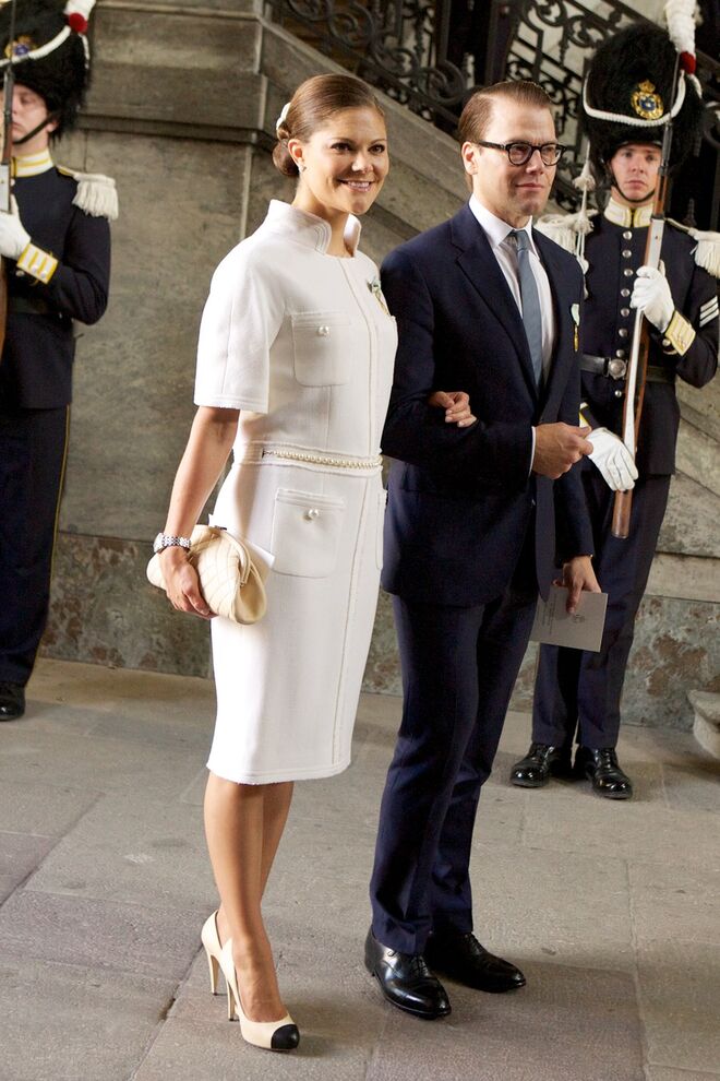 Com o marido Daniel nas celebrações do 40º jubileu do Rei Carl Gustaf, no Palácio Real em Estocolmo