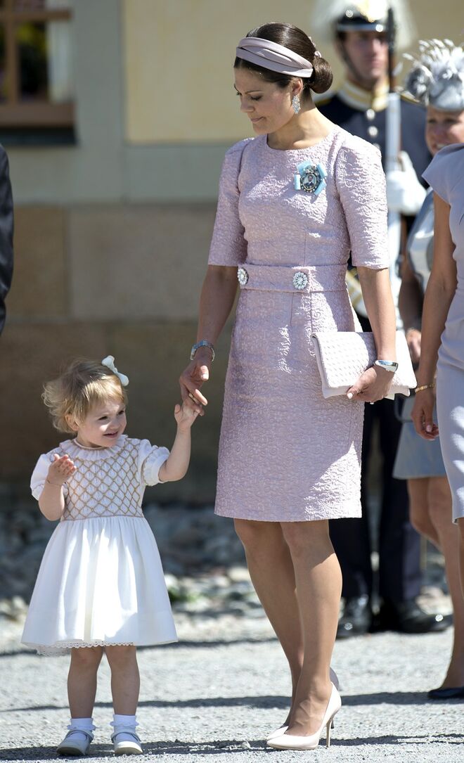 Com a filha Estela, no batizado da sobrinha, princesa Leonore