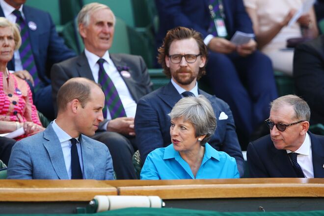 Príncipe William, Theresa May, Philip May e Tom Hiddleston