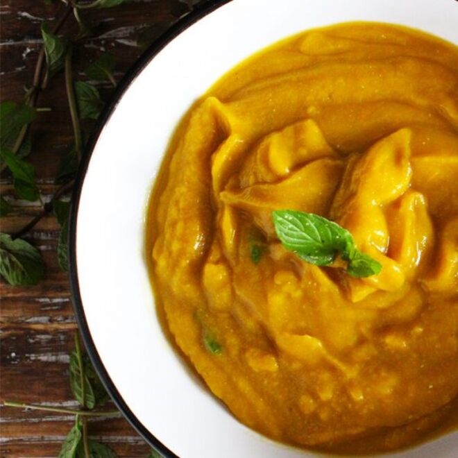 Too | Sopa de abóbora e lentilhas