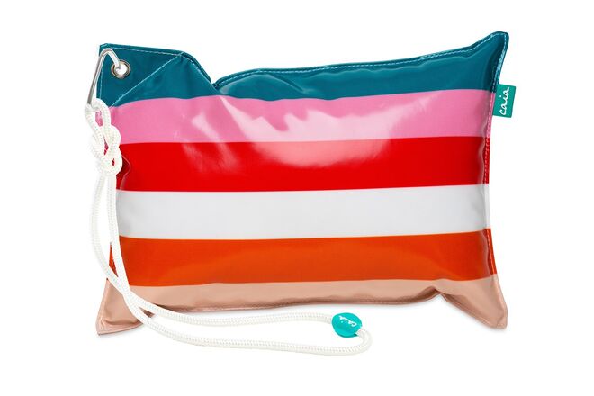 Almofada de praia, €30, CAIA