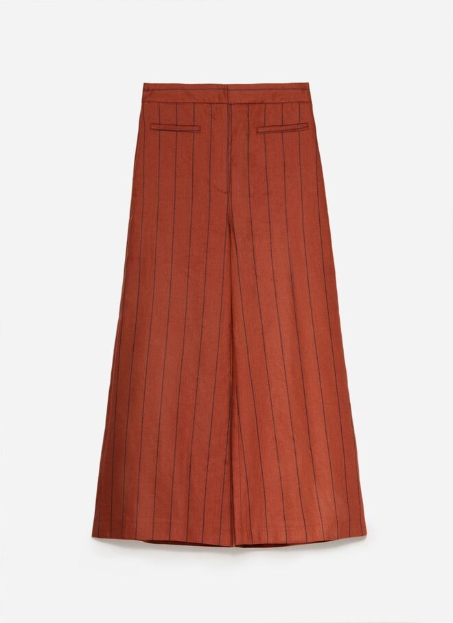 Calças às riscas, €39,95, antes, €79,00, Uterqüe