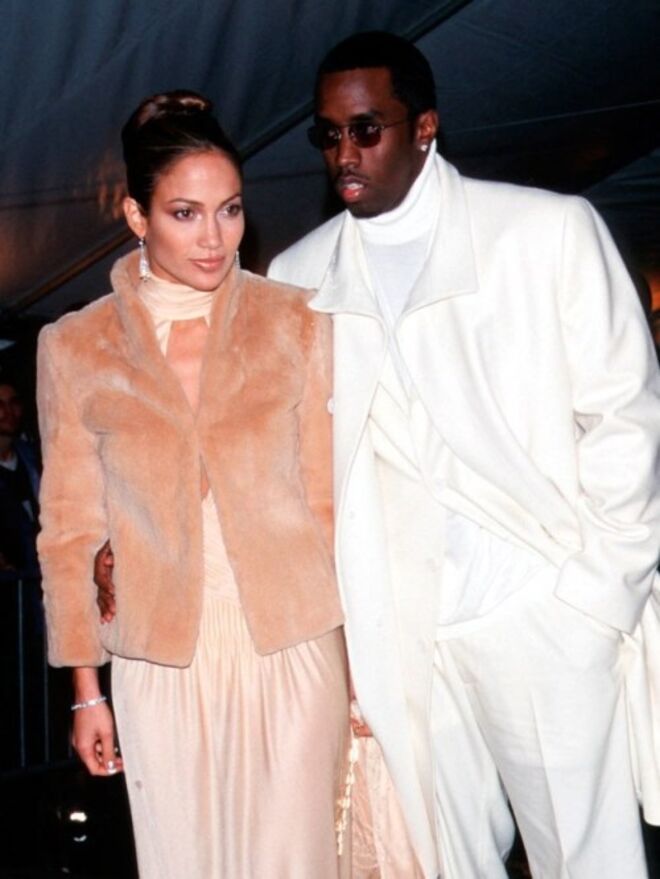 No final dos anos 90 com Puffy Daddy, com quem mantinha uma relação na altura. 