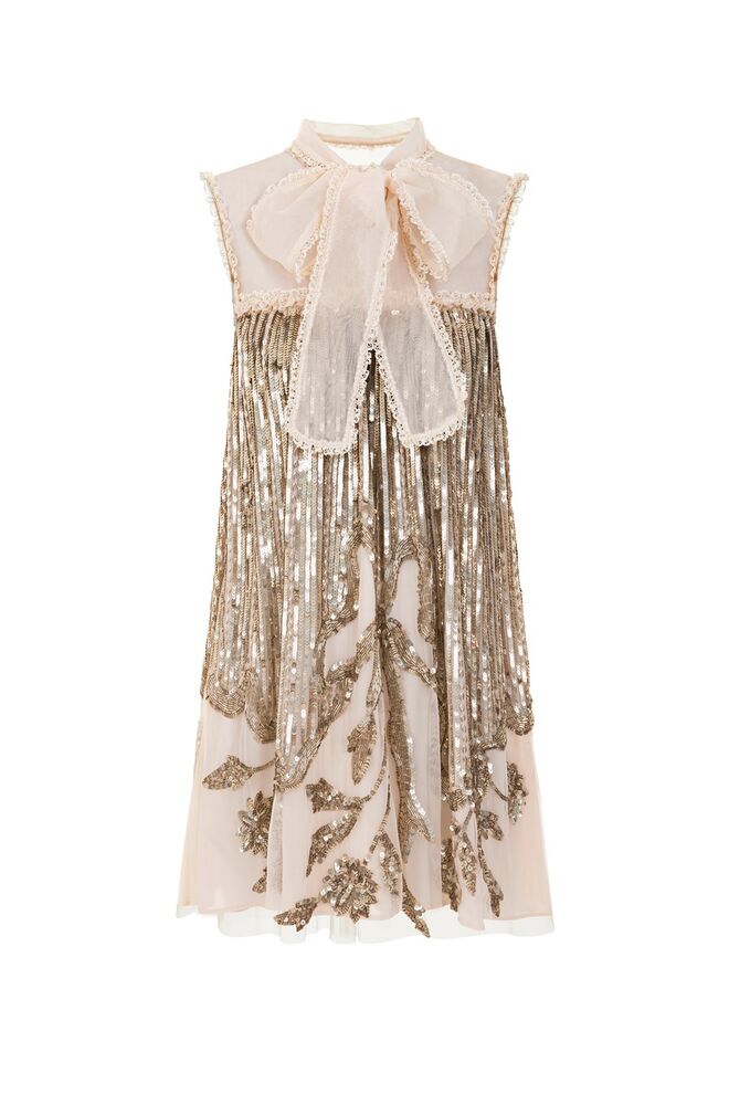 Vestido com pedraria, €1.068, Elisabetta Franchi