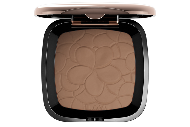 Blurring Bronzing Powder, €11,99, L.O.V.