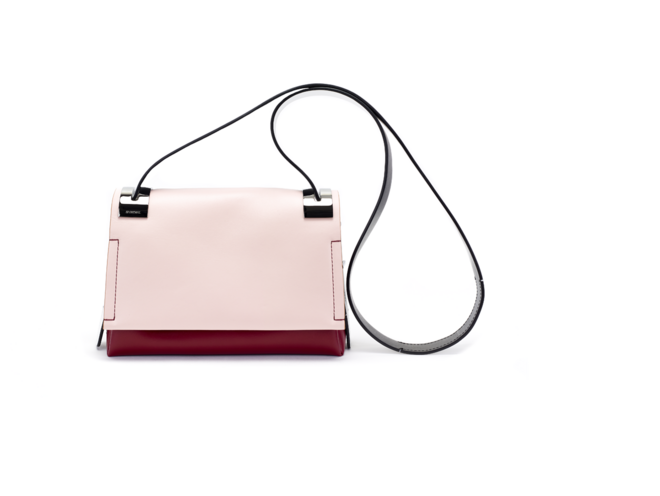 Carteira SM 207 em pele, €519, Marni 